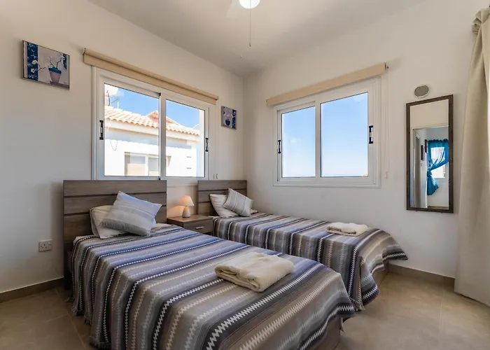 Lemon Tree ヴィラ パラリムニ